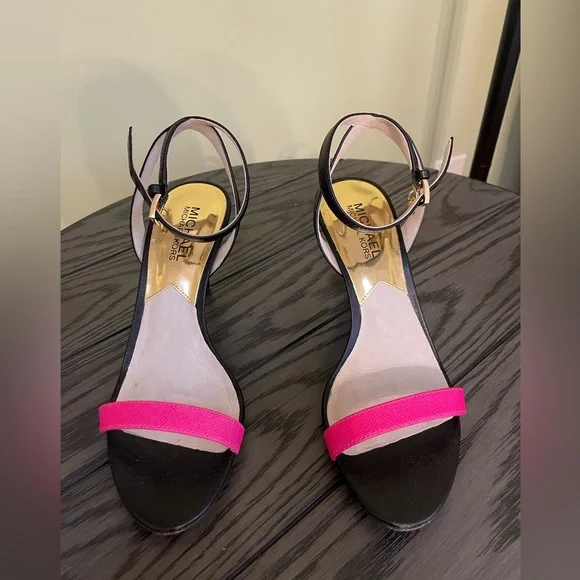 Michael Kors shoes size 6 - Picture 3 of 5